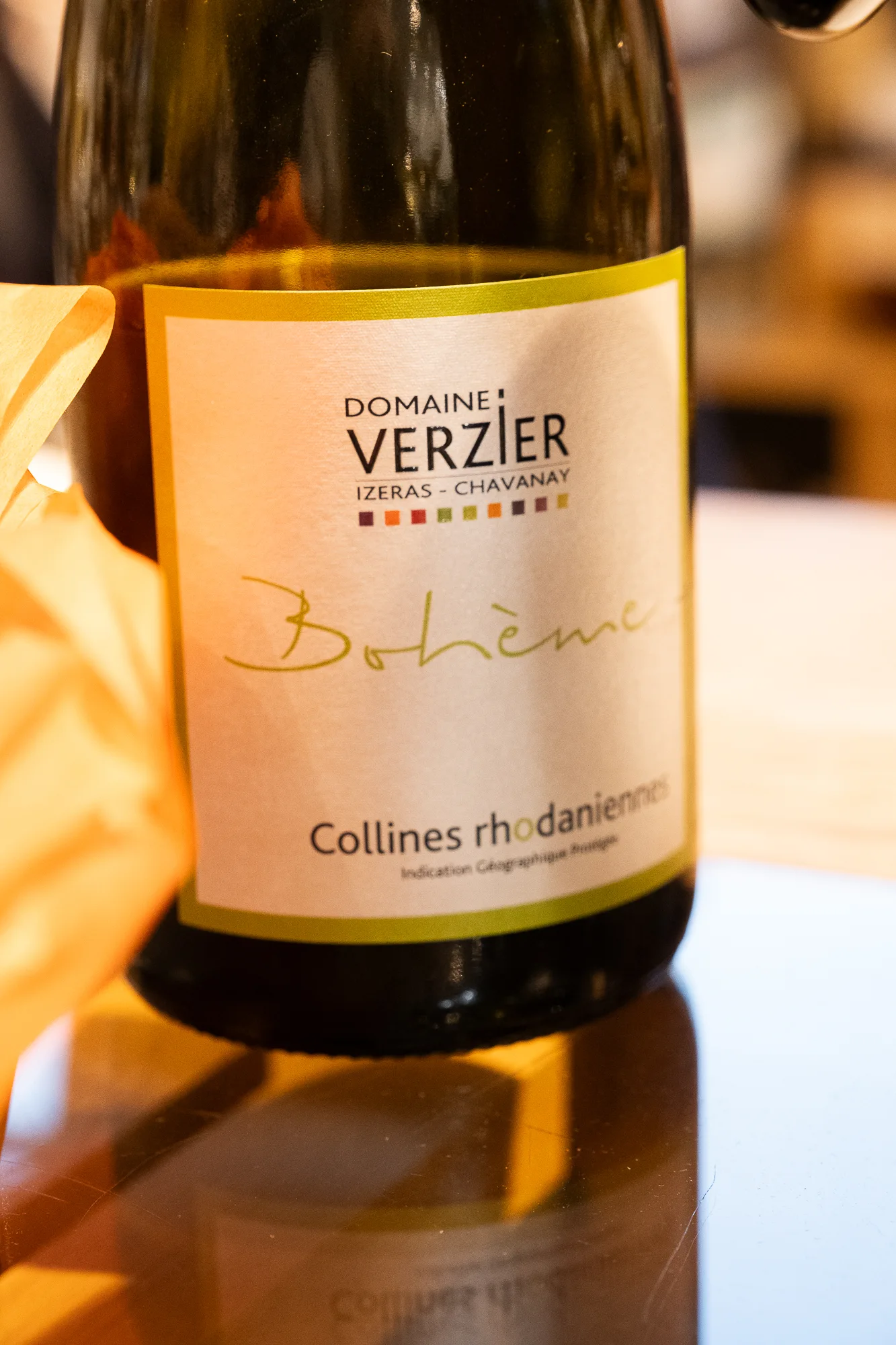 Une bouteille de vin du domaine Verzier